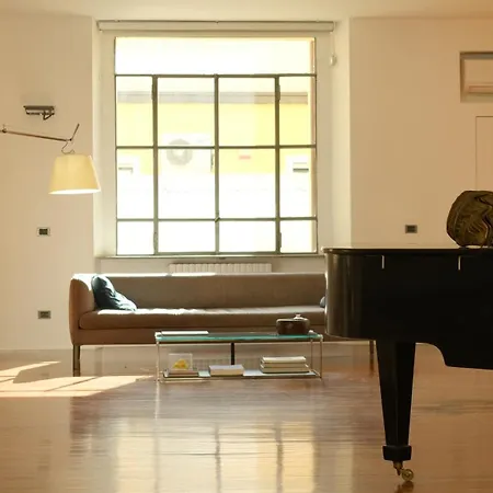 Loft Tortona Design District 450 Square Meters * מילאנו